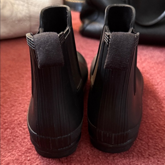 Hunter Classic Black Ankle Boots - Picture 4 of 5